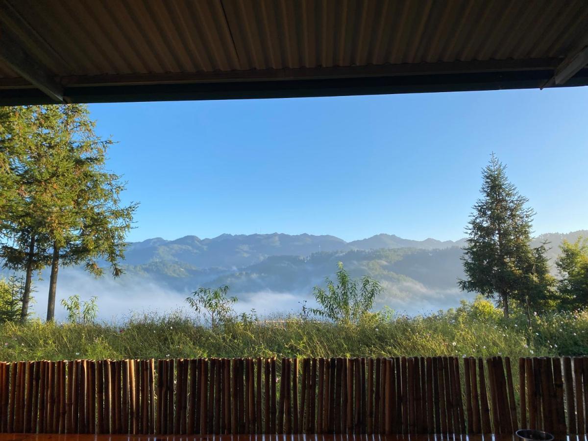 Lodge & Trekking